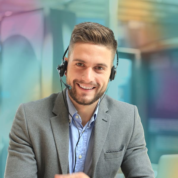 man_with_iptelephone