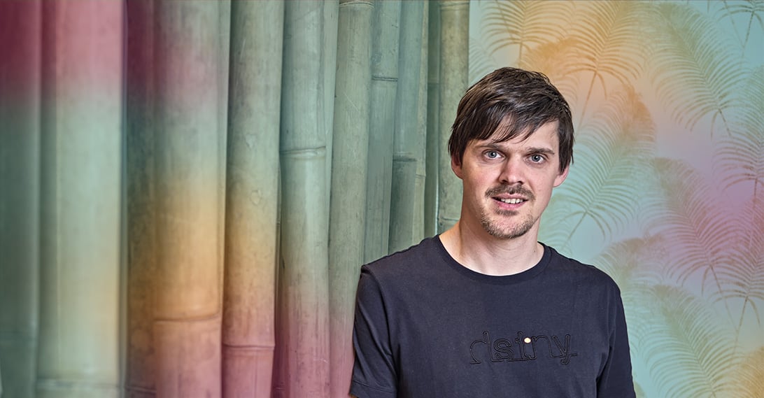 {slide.module_style.background.background_image.alt}