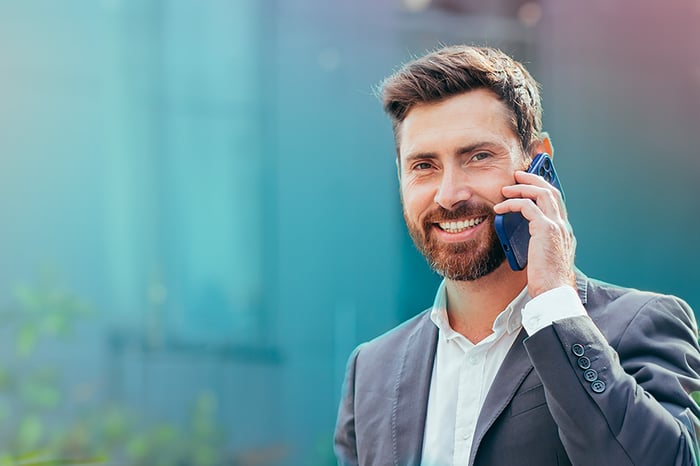 Dstny køber MobiKom i Danmark som led i vækststrategi