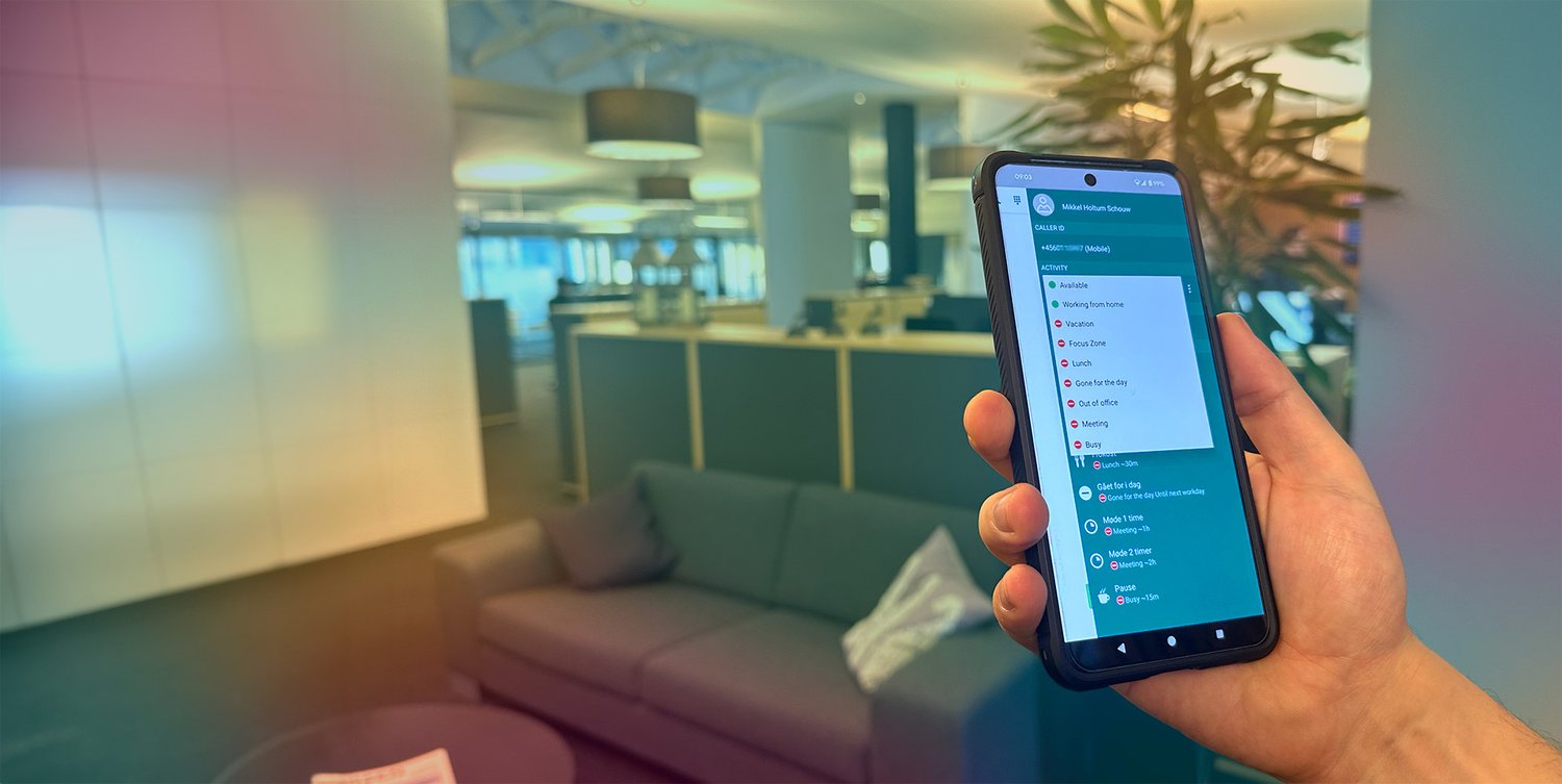 status_on_smartphone